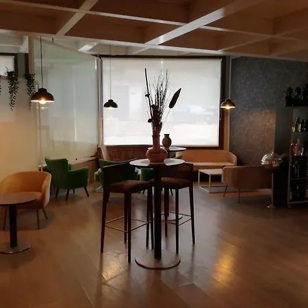 Hospederia El Batan ホテル 2*