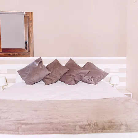 Hospederia El Batan ホテル 2*