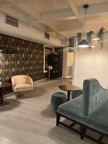 Hotell Hospederia El Batan 2*